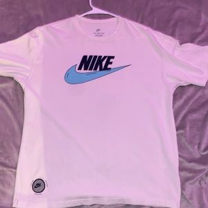 Nike Purpose Moves us T men’s size M